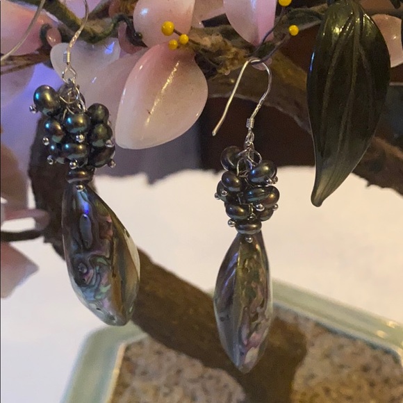 Vintage 925 abalone gray pearl earrings